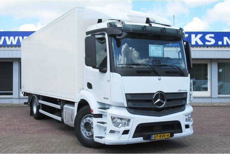 Mercedes-Benz Actros 1832 1832 LL 4x2 - Kasti veoauto: pilt 2 Mercedes-Benz Actros 1832 1832 LL 4x2 - Kasti veoauto: pilt 2