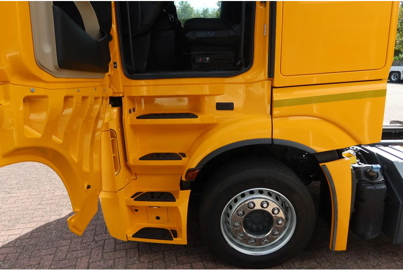 Kabiinišassiiga veoauto Mercedes-Benz Actros 2642 LL Chassis Cabine Giga space: pilt 11