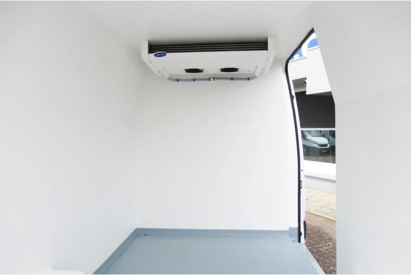 Mercedes-Benz Sprinter 317 CDI Koel / Vries/ verwarmen Carrier Xarios 350 + 220 volt nacht stekkerL2/H2 - Tarbesõiduk külmik: pilt 4 Mercedes-Benz Sprinter 317 CDI Koel / Vries/ verwarmen Carrier Xarios 350 + 220 volt nacht stekkerL2/H2 - Tarbesõiduk külmik: pilt 4