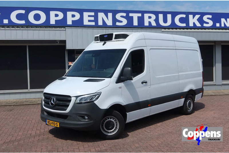 Mercedes-Benz Sprinter 317 Koel/Vries L2/H2 220 Volt stekker - Tarbesõiduk külmik: pilt 1 Mercedes-Benz Sprinter 317 Koel/Vries L2/H2 220 Volt stekker - Tarbesõiduk külmik: pilt 1