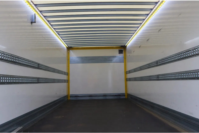 Scania P250 Bak+ Klep Dhollandia 1500 kg. Black line - Kasti veoauto: pilt 4 Scania P250 Bak+ Klep Dhollandia 1500 kg. Black line - Kasti veoauto: pilt 4