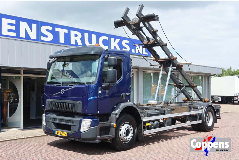 Volvo FE 280 Container / Kabelsysteem H.T.S Kabel, 15 ton, 575 cm 6 Cilinder - Veoauto - kaablisüsteem: pilt 1 Volvo FE 280 Container / Kabelsysteem H.T.S Kabel, 15 ton, 575 cm 6 Cilinder - Veoauto - kaablisüsteem: pilt 1