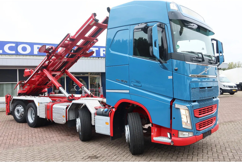 Volvo FH 460 Hooklift 8x2 Haakarm. 3x Steering axle - Veoauto - kaablisüsteem: pilt 2 Volvo FH 460 Hooklift 8x2 Haakarm. 3x Steering axle - Veoauto - kaablisüsteem: pilt 2