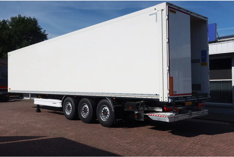 Wielton 3 Asser. Gesloten met Dhollandia klep 2500 kg Lift as - Furgoonpoolhaagis: pilt 2 Wielton 3 Asser. Gesloten met Dhollandia klep 2500 kg Lift as - Furgoonpoolhaagis: pilt 2