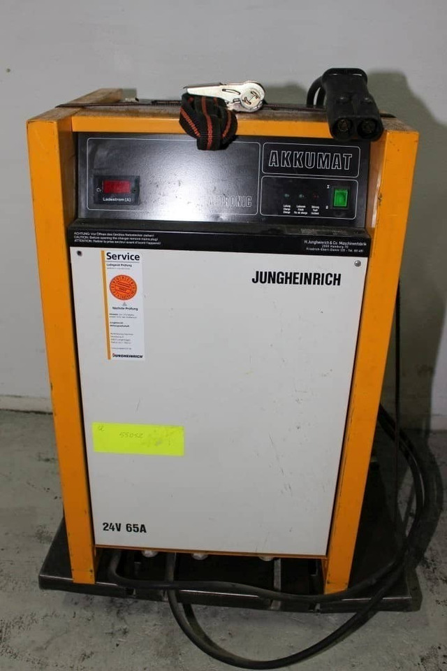 Jungheinrich E 220 G 24/65 B-ET-DA - Aku - Kahveltõstuk: pilt 1 Jungheinrich E 220 G 24/65 B-ET-DA - Aku - Kahveltõstuk: pilt 1