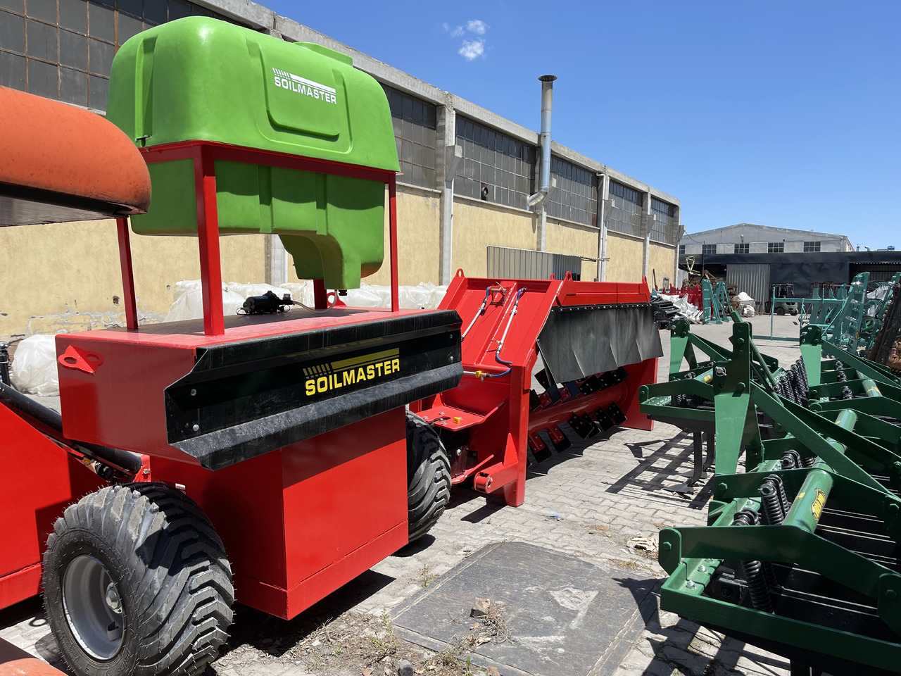 SOIL MASTER COMPOST TURNER MACHINE (COMPOST MIXER) - Kaarutaja/ Reha: pilt 3 SOIL MASTER COMPOST TURNER MACHINE (COMPOST MIXER) - Kaarutaja/ Reha: pilt 3