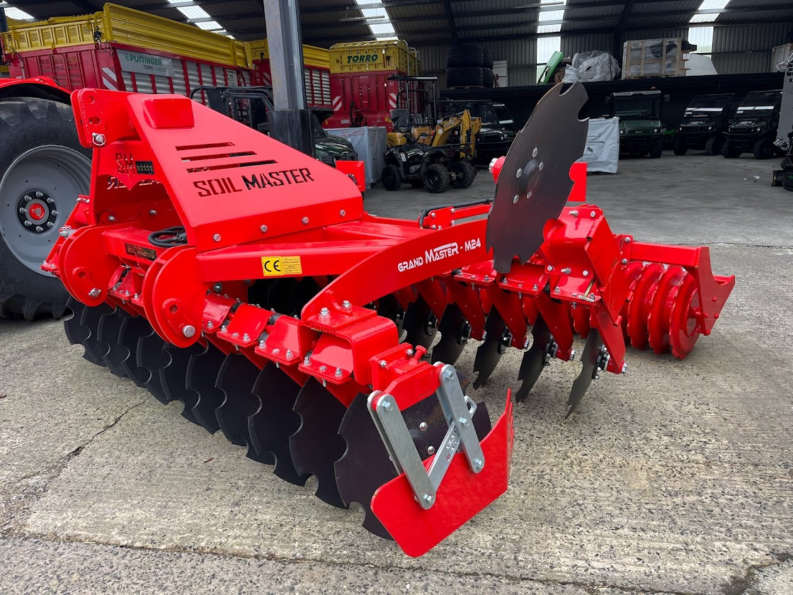 SOIL MASTER _GRAND MASTER SERIES MOUNTED TYPE MULTI DISC HARROW (RUBBER TYPE LEG) - Ketasäke: pilt 1 SOIL MASTER _GRAND MASTER SERIES MOUNTED TYPE MULTI DISC HARROW (RUBBER TYPE LEG) - Ketasäke: pilt 1