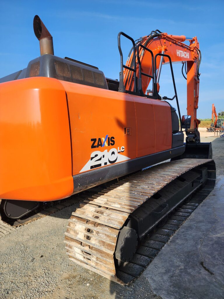 HITACHI ZX210LC-6 - Lintekskavaator: pilt 4 HITACHI ZX210LC-6 - Lintekskavaator: pilt 4