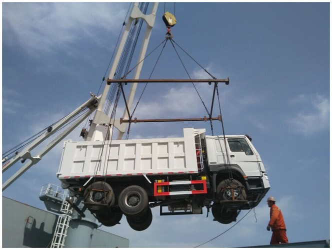 6X6 HOWO SINOTRUCK 371HP/375HP/420HP - Kallurauto: pilt 4 6X6 HOWO SINOTRUCK 371HP/375HP/420HP - Kallurauto: pilt 4