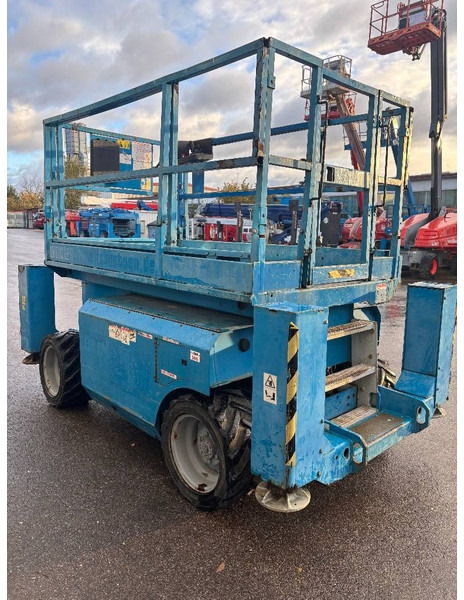 Genie GS 2668 RT 10m Diesel Scherenarbeitsbühne - Käärlift: pilt 5 Genie GS 2668 RT 10m Diesel Scherenarbeitsbühne - Käärlift: pilt 5