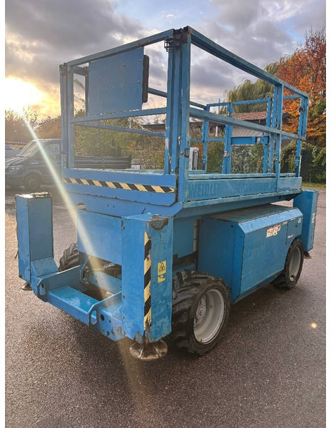 Genie GS 2668 RT 10m Diesel Scherenarbeitsbühne - Käärlift: pilt 4 Genie GS 2668 RT 10m Diesel Scherenarbeitsbühne - Käärlift: pilt 4