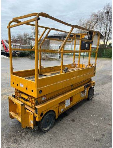 Haulotte Compact 8 - Scherenarbeitsbühne 8,2m, BJ 2021 - Käärlift: pilt 4 Haulotte Compact 8 - Scherenarbeitsbühne 8,2m, BJ 2021 - Käärlift: pilt 4