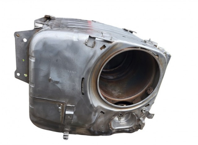 Katalysator SCR Euro 6 SCANIA Serie R - 2587685 2519407 2629445 2519406 2511867 2519405 - Katalüüsmuundur - Veoauto: pilt 3 Katalysator SCR Euro 6 SCANIA Serie R - 2587685 2519407 2629445 2519406 2511867 2519405 - Katalüüsmuundur - Veoauto: pilt 3