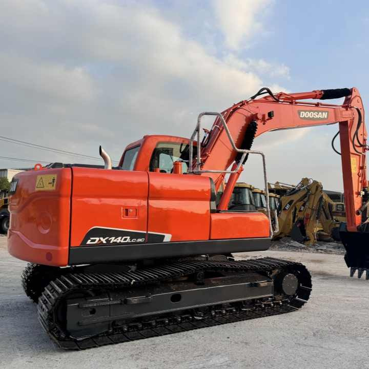 14 Ton Original Korea Used Doosan DX140LC-9c DX 140 150 225 300 Hydraulic Crawler Excavators in Good Condition Doosan140 - Ekskavaator: pilt 1 14 Ton Original Korea Used Doosan DX140LC-9c DX 140 150 225 300 Hydraulic Crawler Excavators in Good Condition Doosan140 - Ekskavaator: pilt 1