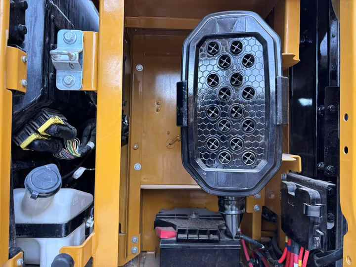 2024 year new model Used Cat 320GC 320D 320D 320C 320CL Caterpillar hydraulic crawler excavators in good condition - Ekskavaator: pilt 5 2024 year new model Used Cat 320GC 320D 320D 320C 320CL Caterpillar hydraulic crawler excavators in good condition - Ekskavaator: pilt 5