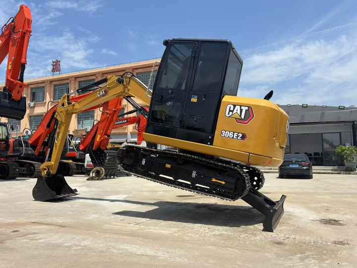 6ton Caterpillar 306e2 Crawler Excavator Cat 306 Tractor Excavator Cat 306/306e/307e2/306/306e2 Excavator - Ekskavaator: pilt 5 6ton Caterpillar 306e2 Crawler Excavator Cat 306 Tractor Excavator Cat 306/306e/307e2/306/306e2 Excavator - Ekskavaator: pilt 5
