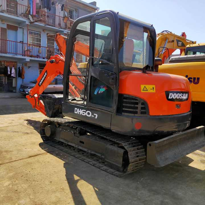 Awesome Performance Korea Imported Small Scale Used Doosan Dh60 Dh55 Dh150 Dx60 Dx225 Excavator - Lintekskavaator: pilt 4 Awesome Performance Korea Imported Small Scale Used Doosan Dh60 Dh55 Dh150 Dx60 Dx225 Excavator - Lintekskavaator: pilt 4