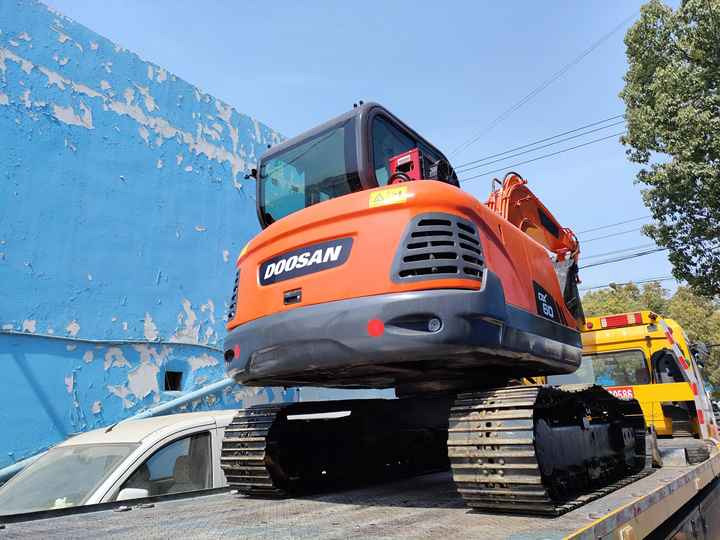 Awesome Performance Korea Imported Small Scale Used Doosan Dh60 Dh55 Dh150 Dx60 Dx225 Excavator nice condition - Lintekskavaator: pilt 5 Awesome Performance Korea Imported Small Scale Used Doosan Dh60 Dh55 Dh150 Dx60 Dx225 Excavator nice condition - Lintekskavaator: pilt 5