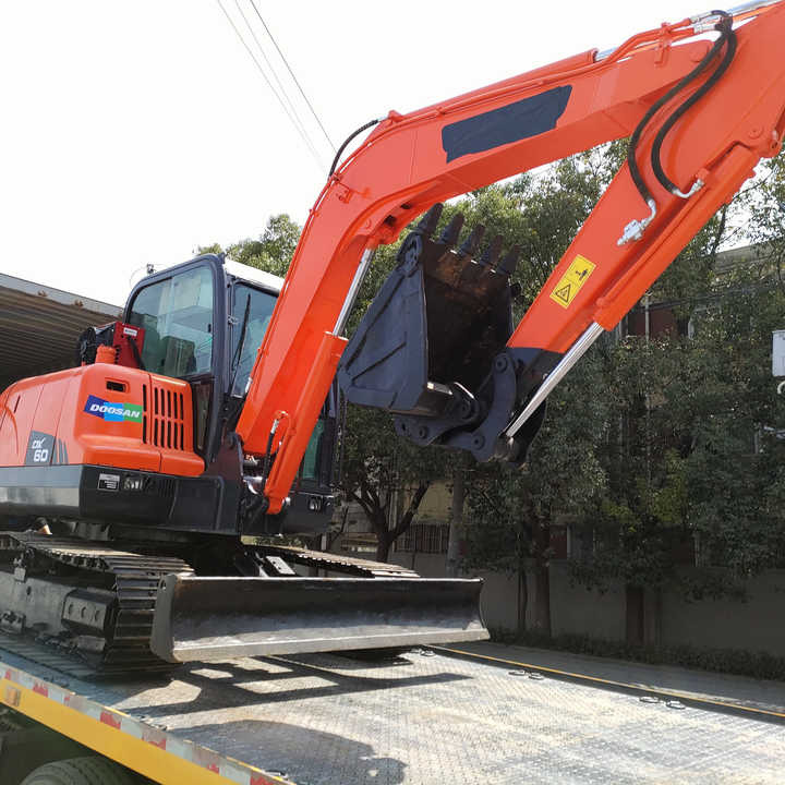 Awesome Performance Korea Imported Small Scale Used Doosan Dh60 Dh55 Dh150 Dx60 Dx225 Excavator nice condition - Lintekskavaator: pilt 1 Awesome Performance Korea Imported Small Scale Used Doosan Dh60 Dh55 Dh150 Dx60 Dx225 Excavator nice condition - Lintekskavaator: pilt 1