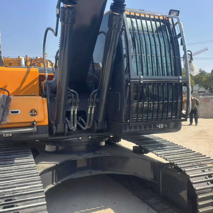 Cheap Price Original Used Hyundai 220 Excavator Hyundai 220LC-9s 220lc Excavator for Sale in Stock Secondhand Digger - Ekskavaator: pilt 1 Cheap Price Original Used Hyundai 220 Excavator Hyundai 220LC-9s 220lc Excavator for Sale in Stock Secondhand Digger - Ekskavaator: pilt 1