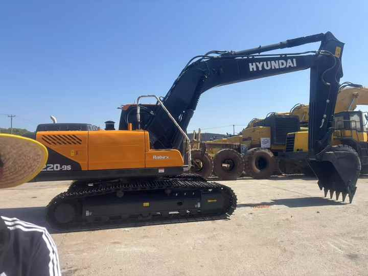 Ekskavaator Cheap Price Original Used Hyundai 220 Excavator Hyundai 220LC-9s 220lc Excavator for Sale in Stock Secondhand Digger: pilt 6