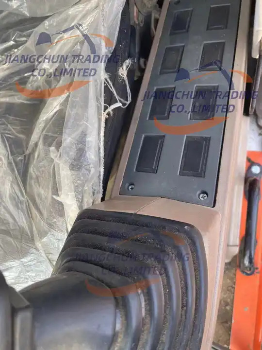 Doosan DH220 20 Tons Amphibious excavators Used DH220LC-7 Amphibious Excavator - Ekskavaator: pilt 4 Doosan DH220 20 Tons Amphibious excavators Used DH220LC-7 Amphibious Excavator - Ekskavaator: pilt 4