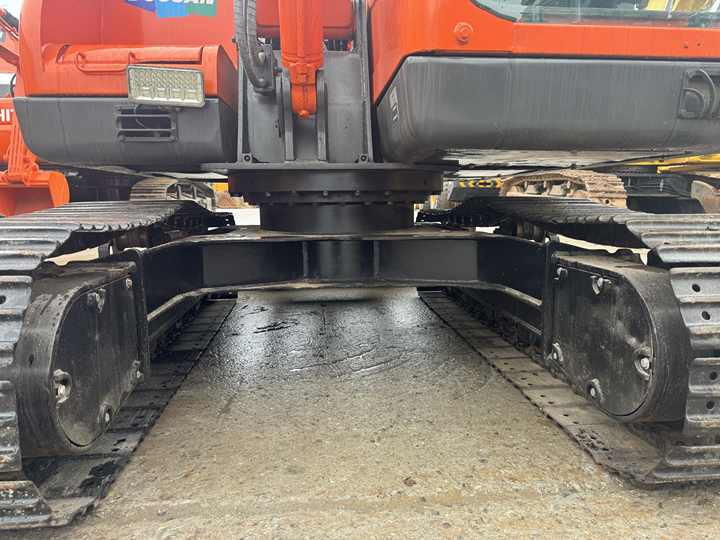 Doosan DX75-9C Used Excavator Crawler Second Hand Korean Engine DX75-9C Small Digger for Home or Farm - Lintekskavaator: pilt 5 Doosan DX75-9C Used Excavator Crawler Second Hand Korean Engine DX75-9C Small Digger for Home or Farm - Lintekskavaator: pilt 5