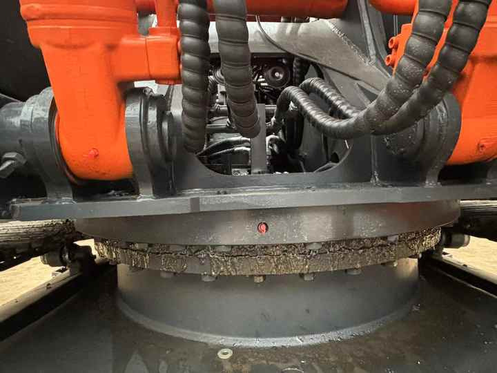 Excavator used Hitachi ZX200 ZX120, excavator original japan Hitachi, excavator original Japan used excavator Hitachi - Lintekskavaator: pilt 3 Excavator used Hitachi ZX200 ZX120, excavator original japan Hitachi, excavator original Japan used excavator Hitachi - Lintekskavaator: pilt 3