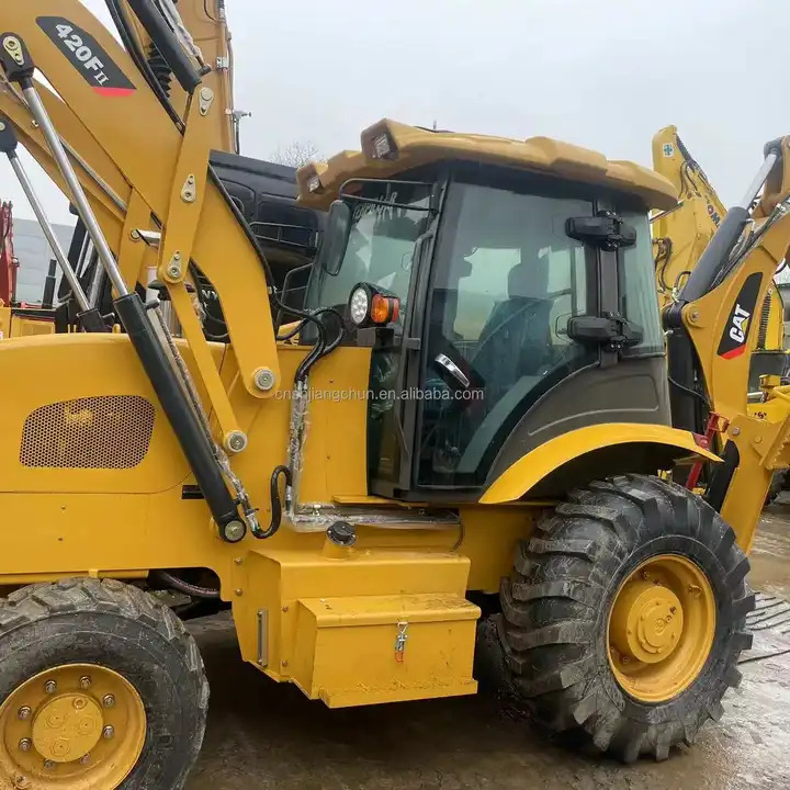 HT636 Mini Tractor with Front End Loader and Backhoe Efficient Cat 420F2 Backhoe Loader Weichai Engine New Condition - Ekskavaator-laadur: pilt 1 HT636 Mini Tractor with Front End Loader and Backhoe Efficient Cat 420F2 Backhoe Loader Weichai Engine New Condition - Ekskavaator-laadur: pilt 1
