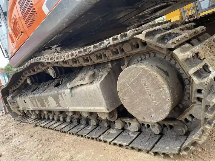 High Quality Second Hand Doosan Dx420 Excavator,Efficient,Energy-saving,And Suitable For Crushing Used Hand Excavators - Lintekskavaator: pilt 3 High Quality Second Hand Doosan Dx420 Excavator,Efficient,Energy-saving,And Suitable For Crushing Used Hand Excavators - Lintekskavaator: pilt 3