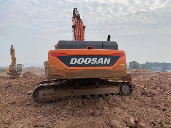 High Quality Second Hand Doosan Dx420 Excavator,Efficient,Energy-saving,And Suitable For Crushing Used Hand Excavators - Lintekskavaator: pilt 2 High Quality Second Hand Doosan Dx420 Excavator,Efficient,Energy-saving,And Suitable For Crushing Used Hand Excavators - Lintekskavaator: pilt 2