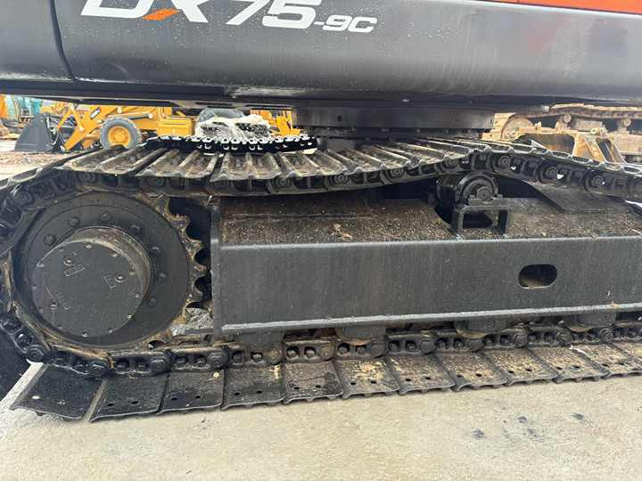 Hot Sale Used Doosan DX75-9C Excavator Doosan 7.5 Ton Crawler Digger Original Equipment - Lintekskavaator: pilt 5 Hot Sale Used Doosan DX75-9C Excavator Doosan 7.5 Ton Crawler Digger Original Equipment - Lintekskavaator: pilt 5
