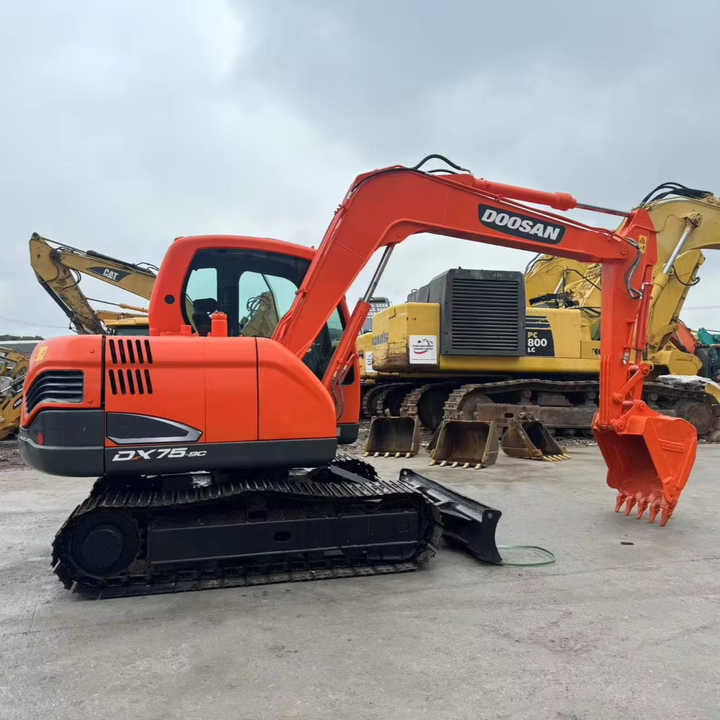 Hot Sale Used Doosan DX75-9C Excavator Doosan 7.5 Ton Crawler Digger Original Equipment - Lintekskavaator: pilt 1 Hot Sale Used Doosan DX75-9C Excavator Doosan 7.5 Ton Crawler Digger Original Equipment - Lintekskavaator: pilt 1
