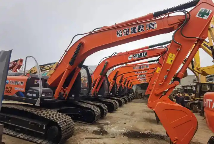 Japan Made Used Excavator Hitachi Ex200-1,Ex200 With Good Condition And Best Price Excavator Machine in Shanghai - Lintekskavaator: pilt 2 Japan Made Used Excavator Hitachi Ex200-1,Ex200 With Good Condition And Best Price Excavator Machine in Shanghai - Lintekskavaator: pilt 2