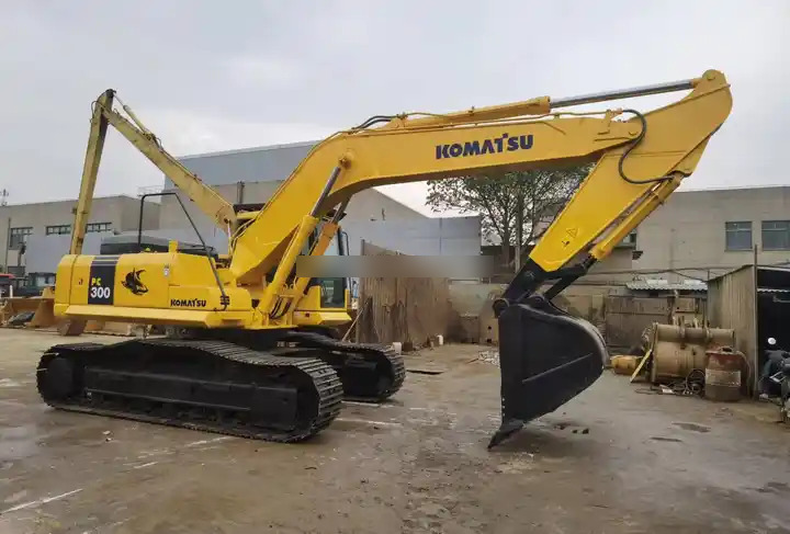 Lower working hours used komatsu pc300-7 excavator/good price japan used komatsu excavator pc300-7 30t - Lintekskavaator: pilt 3 Lower working hours used komatsu pc300-7 excavator/good price japan used komatsu excavator pc300-7 30t - Lintekskavaator: pilt 3