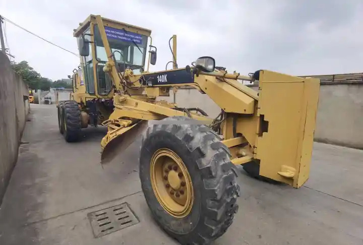 Orginal used cat 140K motor grader with CAT C7 engine in Shanghai China - Teehöövel: pilt 3 Orginal used cat 140K motor grader with CAT C7 engine in Shanghai China - Teehöövel: pilt 3