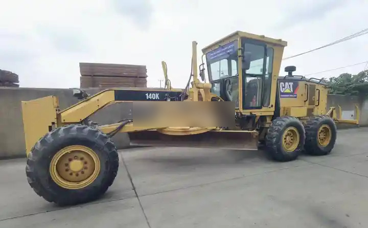 Orginal used cat 140K motor grader with CAT C7 engine in Shanghai China - Teehöövel: pilt 2 Orginal used cat 140K motor grader with CAT C7 engine in Shanghai China - Teehöövel: pilt 2