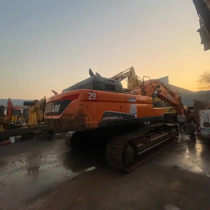 Original Doosan Dx420 Used Excavator/few Working Hours Used 420 Doosan Excavator Dx420 In Stock - Lintekskavaator: pilt 1 Original Doosan Dx420 Used Excavator/few Working Hours Used 420 Doosan Excavator Dx420 In Stock - Lintekskavaator: pilt 1