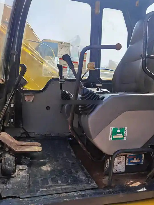 Original Well-Maintained Komatsu PC120-6 Used Excavator for Sale - Lintekskavaator: pilt 2 Original Well-Maintained Komatsu PC120-6 Used Excavator for Sale - Lintekskavaator: pilt 2