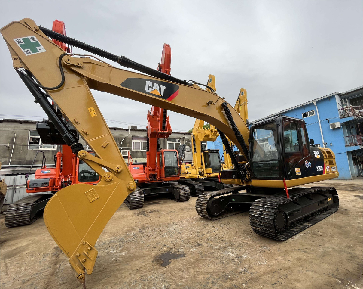 Second Hand Cat Excavator CAT 320D High Quality Japan Used Construction Machine 20ton Excavator - Ekskavaator: pilt 1 Second Hand Cat Excavator CAT 320D High Quality Japan Used Construction Machine 20ton Excavator - Ekskavaator: pilt 1
