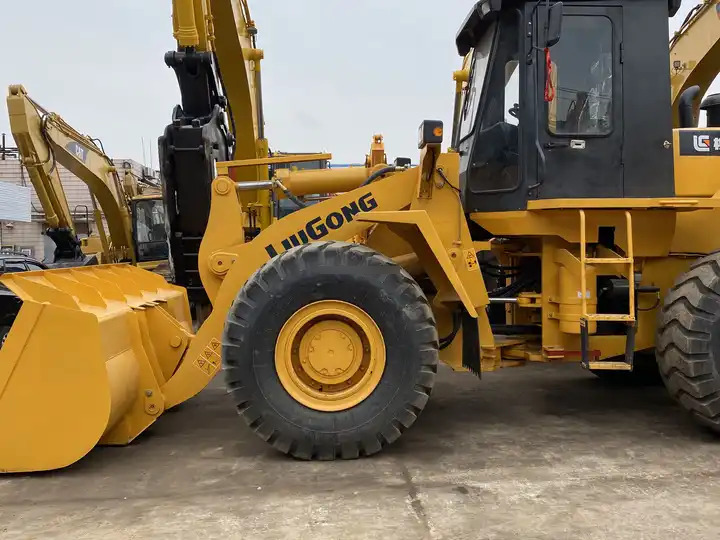 Second hand LiuGong wheel loader LG856 ,good condition chinese loader 856 wheel loader ,Liu gong Wheel Loader 856 Earth-moving - Rataslaadur: pilt 2 Second hand LiuGong wheel loader LG856 ,good condition chinese loader 856 wheel loader ,Liu gong Wheel Loader 856 Earth-moving - Rataslaadur: pilt 2