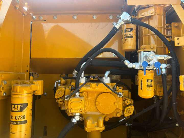 Used 20ton Excavator Original Crawler excavator Second-Hand Digger Machine Cat 320D 325 330D 336d Used Cat Excavator - Lintekskavaator: pilt 4 Used 20ton Excavator Original Crawler excavator Second-Hand Digger Machine Cat 320D 325 330D 336d Used Cat Excavator - Lintekskavaator: pilt 4