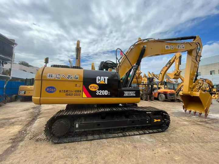 Used CAT second hand Caterpillar 320 320B 320C 320D Excavator Excavadoras de segunda mano - Ekskavaator: pilt 4 Used CAT second hand Caterpillar 320 320B 320C 320D Excavator Excavadoras de segunda mano - Ekskavaator: pilt 4
