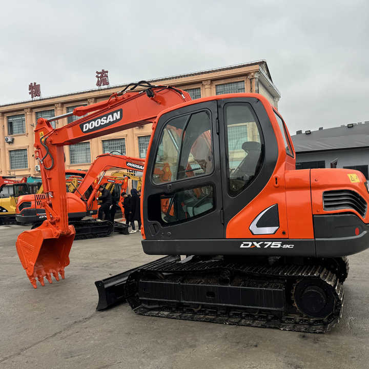 Used Excavator Doosan DX75-9C Second-hand Excavator Digger DX75-9C Compact Shovel Crawler Doosan 75 Excavator Doosan Dx75-9C - Lintekskavaator: pilt 1 Used Excavator Doosan DX75-9C Second-hand Excavator Digger DX75-9C Compact Shovel Crawler Doosan 75 Excavator Doosan Dx75-9C - Lintekskavaator: pilt 1