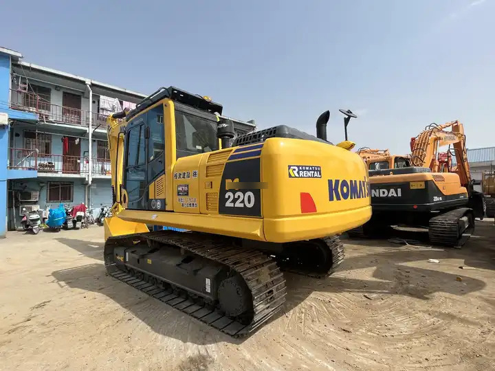 Used Japan Komatsu Pc220-8 Komatsu 20 Ton Excavator With High Quality/komatsu 220 Excavator At Low Price - Ekskavaator: pilt 5 Used Japan Komatsu Pc220-8 Komatsu 20 Ton Excavator With High Quality/komatsu 220 Excavator At Low Price - Ekskavaator: pilt 5