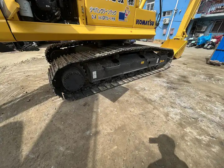 Used Japan Komatsu Pc220-8 Komatsu 20 Ton Excavator With High Quality/komatsu 220 Excavator At Low Price - Ekskavaator: pilt 4 Used Japan Komatsu Pc220-8 Komatsu 20 Ton Excavator With High Quality/komatsu 220 Excavator At Low Price - Ekskavaator: pilt 4