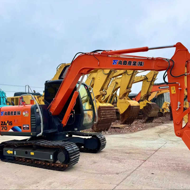 Used Japanese Excavator Hitachi 70 for Sale Hitachi 70 Excavator Hitachi Zx70 - Ekskavaator: pilt 1 Used Japanese Excavator Hitachi 70 for Sale Hitachi 70 Excavator Hitachi Zx70 - Ekskavaator: pilt 1
