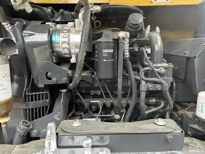 Used Komatsu PC 60-7 with Good Condition in Shanghai - Ekskavaator: pilt 3 Used Komatsu PC 60-7 with Good Condition in Shanghai - Ekskavaator: pilt 3