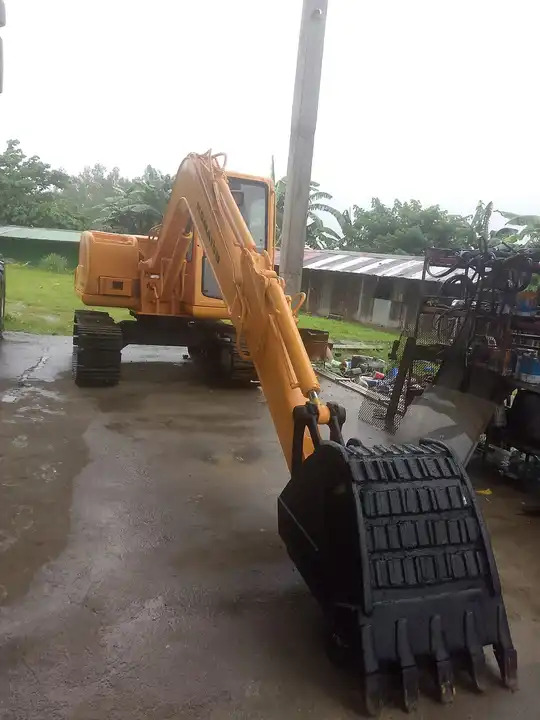 Used Komatsu PC56 PC60 PC70 PC120-6 PC130-7 PC200 PC220 Crawler Excavator - Ekskavaator: pilt 2 Used Komatsu PC56 PC60 PC70 PC120-6 PC130-7 PC200 PC220 Crawler Excavator - Ekskavaator: pilt 2