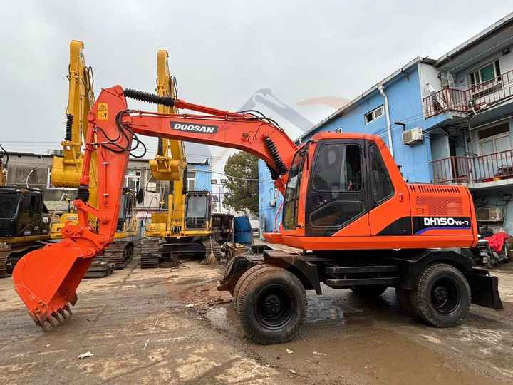 Used excavator doosan dh150 excavators machinery doosan dx60 dx80 dx75 dx225 Good Condition Low price - Lintekskavaator: pilt 3 Used excavator doosan dh150 excavators machinery doosan dx60 dx80 dx75 dx225 Good Condition Low price - Lintekskavaator: pilt 3